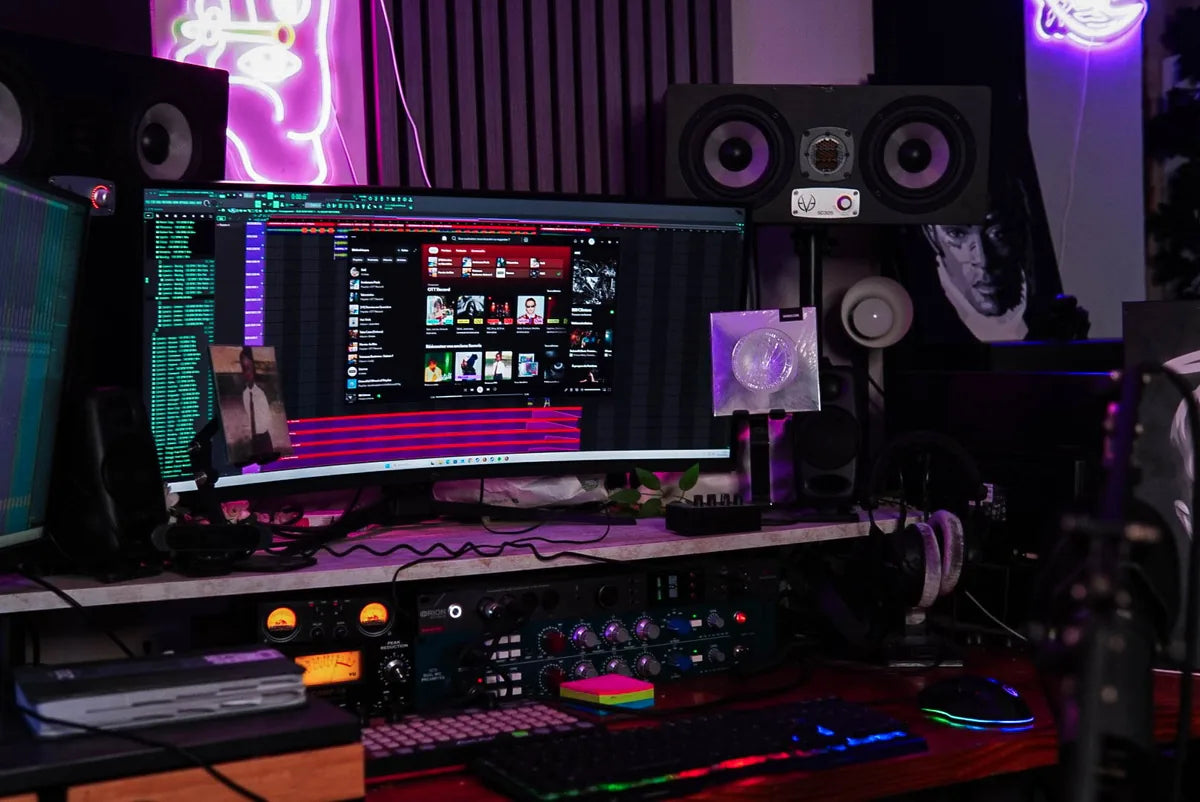 Console et équipement du studio OTTRecord